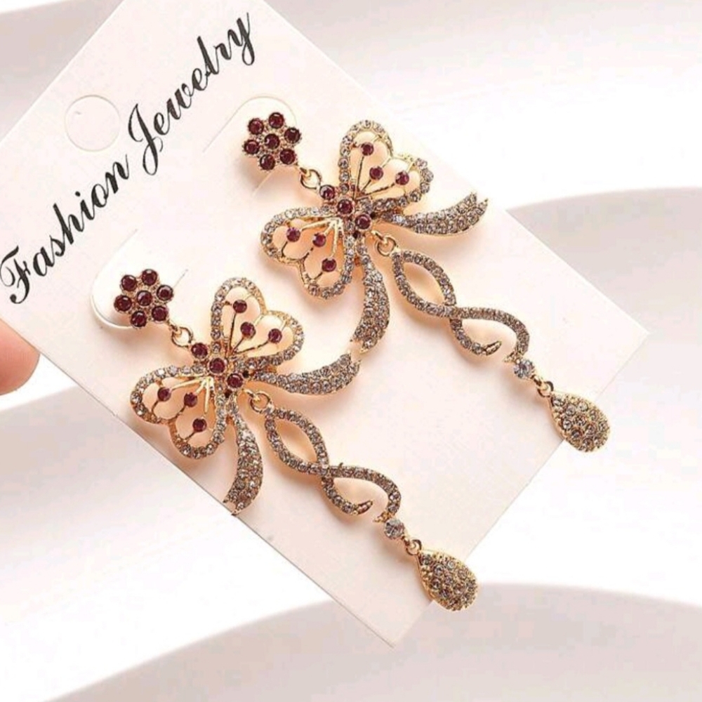 💋HP! Beautiful Pavè Rhinestone Butterfly Bow Sparkle Dangle Drop Earrings New!
